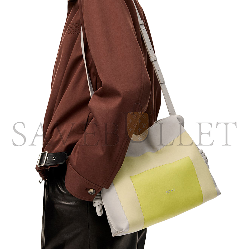 LOEWE MEDIUM FLAMENCO CLUTCH IN NAPPA CALFSKIN A411FC1XD9 (30*24.5*10.5cm)